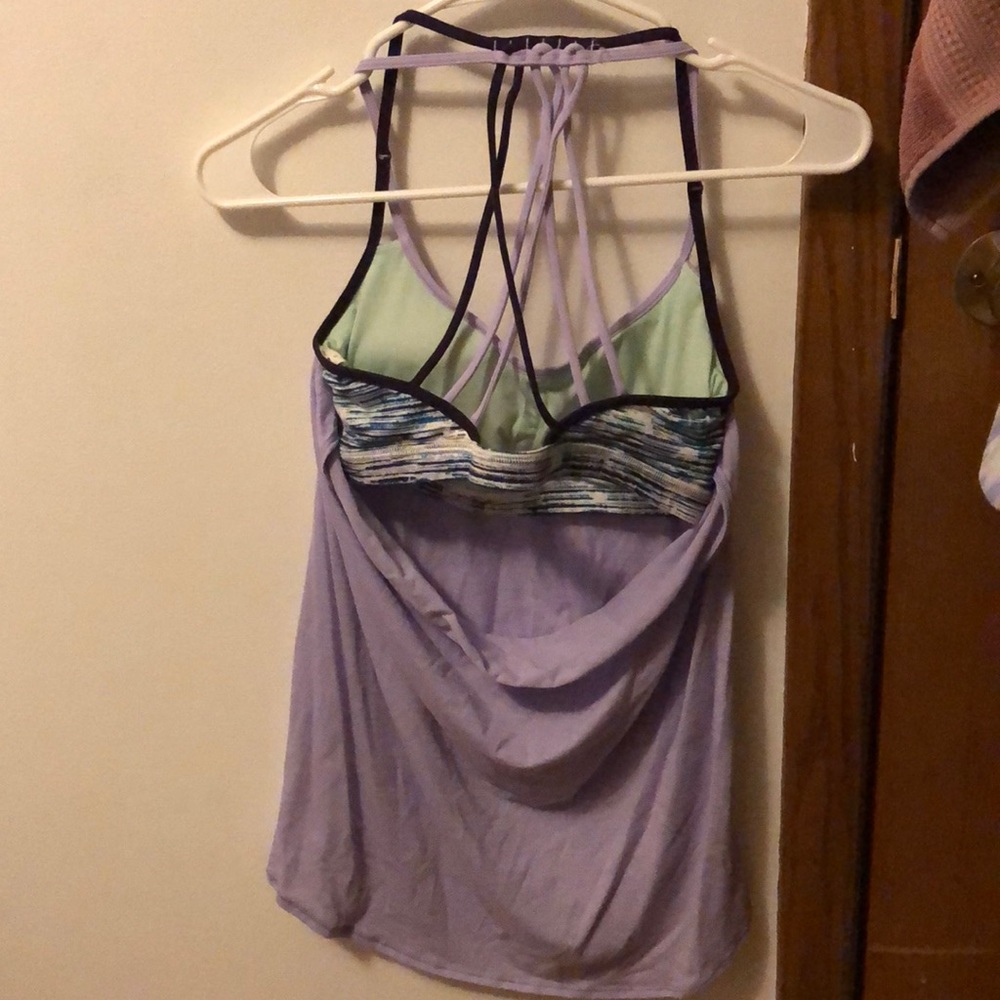Lululemon tank with built in bra